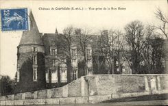 CPA Chateau de Courtalain Vue Prise de la Rue Basse