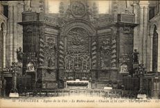 CPA Perigueux L Eglise Saint Etienne de la Cite Le maitre autel