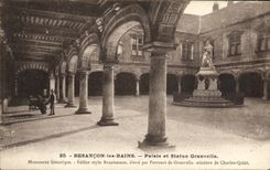 CPA Besancon Les Bains Palais et Statue Granvelle Ministre de Charles Quint
