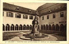 Claustro de Colmar de la POSTAL de la VENDIMIA de Unterlinden y estatua de Schongauer