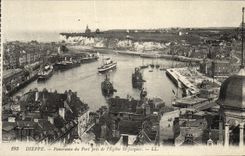 Panorama de Dieppe de la POSTAL de la VENDIMIA del puerto tomado de L barcos del St Jacques de la iglesia