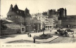 Torrecillas de Dieppe de la POSTAL de la VENDIMIA y el castillo