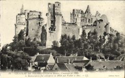 CPA Chateau de Pierrefonds en Runnes Construit en 1390