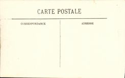 CPA Pierrefonds Le Chateau l Escalier d Honneur le Donjon et la Chapelle