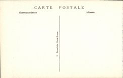 VINTAGE POSTCARD the Madeleine Benitier out of Marble Surmounts D a Paris Angel