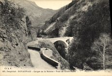 VINTAGE POSTCARD Dauphine Royannais Falls of Bourne Bridge of Goule black