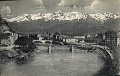 CPA Grenoble Les Quais et la Chaine des Alpes
