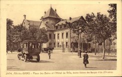 CPA Aix Les Bains Place des Bains et L Hotel de Ville Automobile 