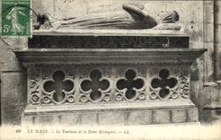 VINTAGE POSTCARD Mans the Tomb of the Queen Berengere