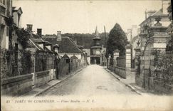 CPA Compiegne Vieux Moulin