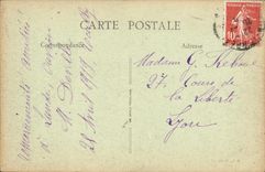 VINTAGE POSTCARD Lyon Park of the Head D But the Lake Landing stage