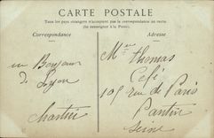 VINTAGE POSTCARD Lyon L Town hall frontage of the Place of the Comedy