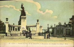 VINTAGE POSTCARD Lyon Entered of the Park of the Head D Gold and Monument of the Children of the Rhone