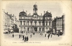 VINTAGE POSTCARD Lyon L Town hall Places Composts