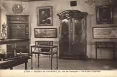 VINTAGE POSTCARD Lyon Museum of Gadagne 12 rue de Gadagne Salle des Echevins