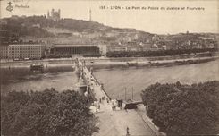VINTAGE POSTCARD Lyon the Bridge of the Law courts and Fourviere