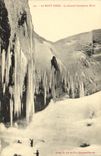 VINTAGE POSTCARD the Mount Gilds the Large Cascade in Winter