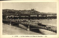 VINTAGE POSTCARD Lyon the Gallieni Bridge and the Slope of Fourviere