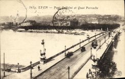 VINTAGE POSTCARD Lyon Gallieni Bridge and Quai Perrache