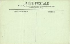 VINTAGE POSTCARD Lyon Fountain Interior Court of L Town hall