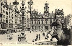 VINTAGE POSTCARD Lyon Places of Terraux and L Town hall