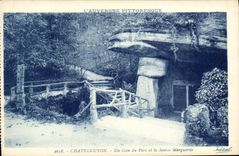 POSTAL Chatelguyon de la VENDIMIA una esquina del parque y de la fuente de la margarita