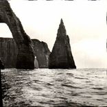 MODERN CARD Etretat Seen of the open sea the Gate D Downstream