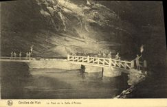 VINTAGE POSTCARD Caves of Han the Bridge of the Room D Weapons