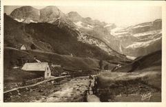 CPA Gavarnie Le Cirque et le Gave