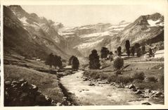 CPA Gavarnie Le Cirque et le Gave