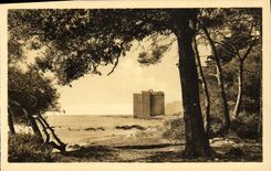 VINTAGE POSTCARD Ile Saint Honorat Monastere Strengthens Seen Eastern point of L island