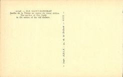 La POSTAL Ile de la VENDIMIA Saint honro el monasterio de Jadin con la virgen en el centro del claustro viejo