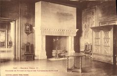 VINTAGE POSTCARD Pau Castle Henri IV Chambe De Psyche or Room of the tapestries of Psyche