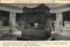 CPA Paris Le Dome Des Invalides Le Tombeau de Napoleon 1er
