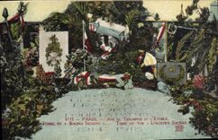 VINTAGE POSTCARD Paris Arc De Triopmphe Of L Etoile Tomb of the Miltiaria unknown soldier