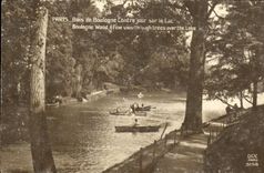 CPA Paris Bois de Boulogne Contre jour sur le lac