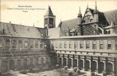 VINTAGE POSTCARD Holy Denis House D education of the legion D honor Courtyard