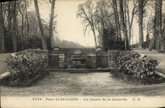 VINTAGE POSTCARD Holy Cloud the Basin of the Chute