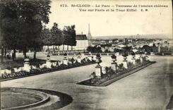 VINTAGE POSTCARD Holy Cloud the Park Terrace of L old castle Seen on Paris and the Eiffel Tower