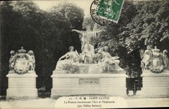 VINTAGE POSTCARD St Cloud France Crowning L Art and L industry Helias Robert