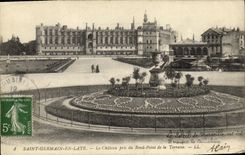 CPA ST Germain En Laye Le Chateau Pris du Rond Point de la Terrasse