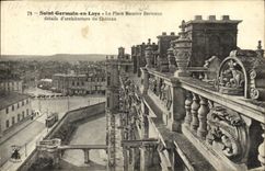 CPA Saint Germain en Laye La Place Maurice Berteaux Chateau