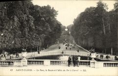 VINTAGE POSTCARD Holy Cloud the Park the Basin and L Allee from the Horseshoe