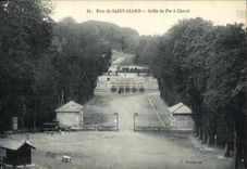 VINTAGE POSTCARD St Cloud the Park Roasts Horseshoe