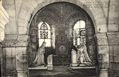 VINTAGE POSTCARD St Denis L Abbey the crypt Vault of louis XVI and Marie Antoinette