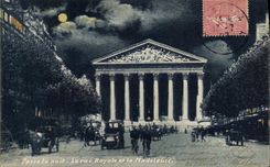 CPA Paris la nuit La rue Royale et la Madeleine