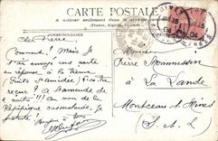 CPA Paris sur Le Boul St Martin Marchand de journaux