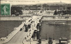 VINTAGE POSTCARD Paris the Place of the Harmony and the Seine Barge