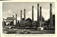 CPA Exposition Internationale des Arts Decoratifs Paris Les Colonne Lumineuses et les Jardins Floraux de la Ville de 