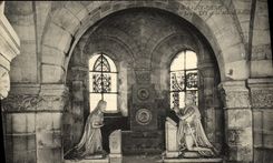 VINTAGE POSTCARD Holy Denis the crypt Vault of Louis XVI and Marie Antoinette